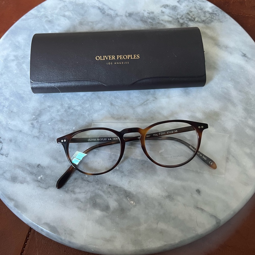 Oliver Peoples Riley R frames size 47-20-145

Brand new